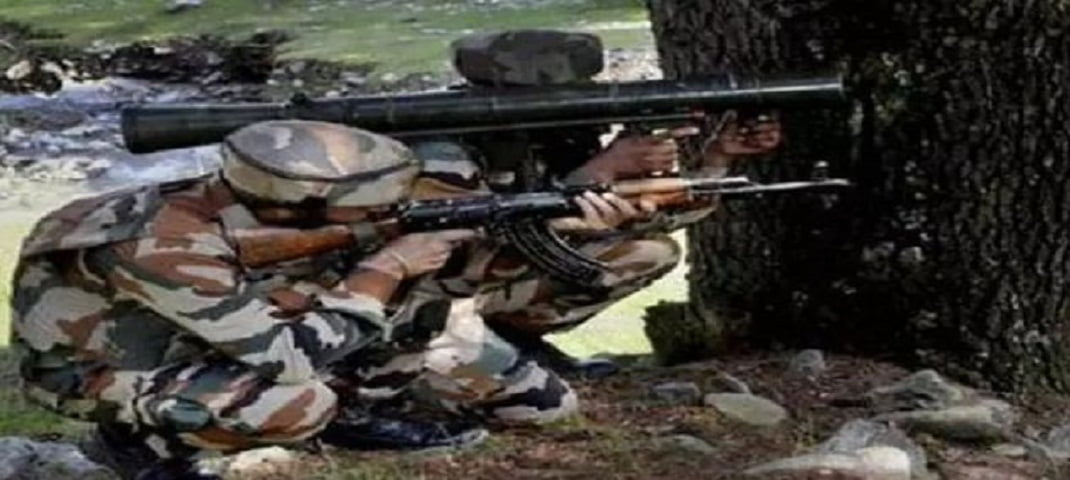 सुरक्षाबलों और आतंकियों के बीच मुठभेड़, 1 जवान शहीद, आतंकियों के दो सहयोगी गिरफ्तार 2 Hello Uttarakhand News »