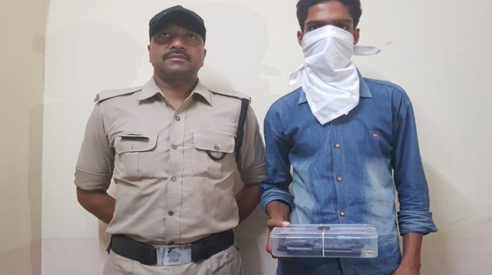 बीबीए छात्र से अवैध पिस्तौल, 5 जिंदा कारतूस व 2 मैगजीन बरामद 1 Hello Uttarakhand News »