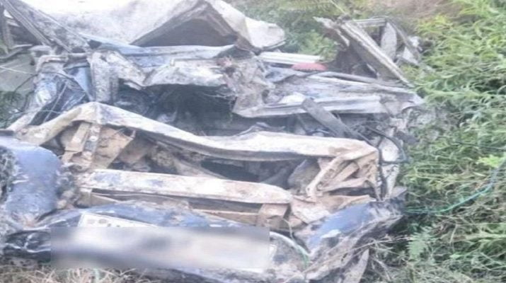 गहरी खाई में गिरा बोलेरो वाहन, 4 लोगों की मौत, 3 गंभीर रूप से घायल 1 Hello Uttarakhand News »