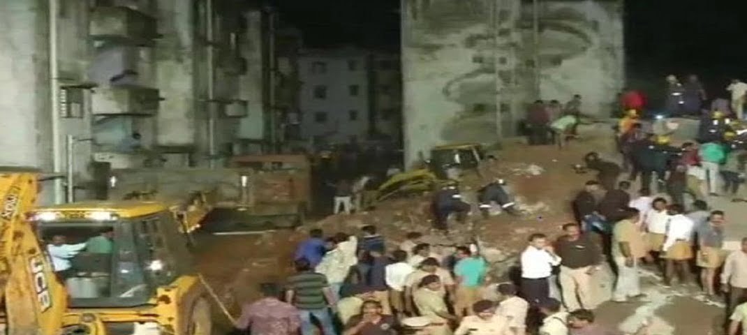 अहमदाबाद में ढही चार मंजिला इमारत, 1 की मौत, बचाव कार्य जारी 2 Hello Uttarakhand News »