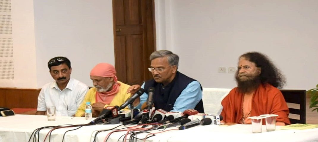 मुख्यमंत्री ने 'हिन्दुस्तान हिमालय बचाओ अभियान' के तहत हिमालय के संरक्षण की दिलाई शपथ 2 Hello Uttarakhand News »