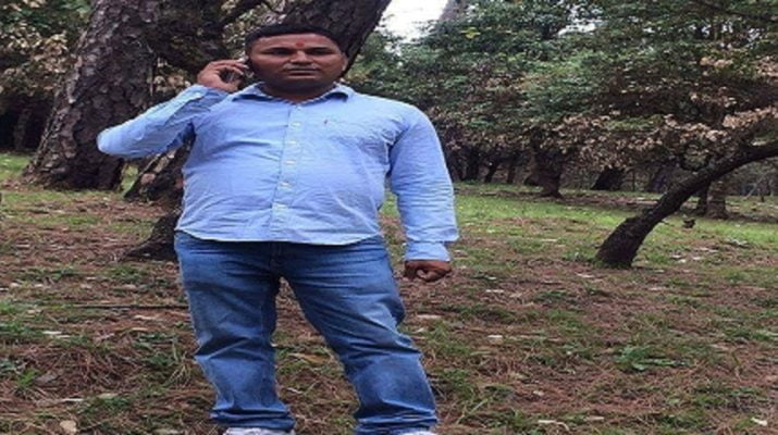 कोर्ट परिसर के बाहर बीडीसी सदस्य को मारी गोली, मौत 1 कोर्ट परिसर के बाहर बीडीसी सदस्य को मारी गोली, मौत 1 Hello Uttarakhand News »