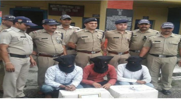 ठगी करने वाले गिरोह को पुलिस ने किया गिरफ्तार, लोन देने के नाम पर करते थे ठगी 1 Hello Uttarakhand News »