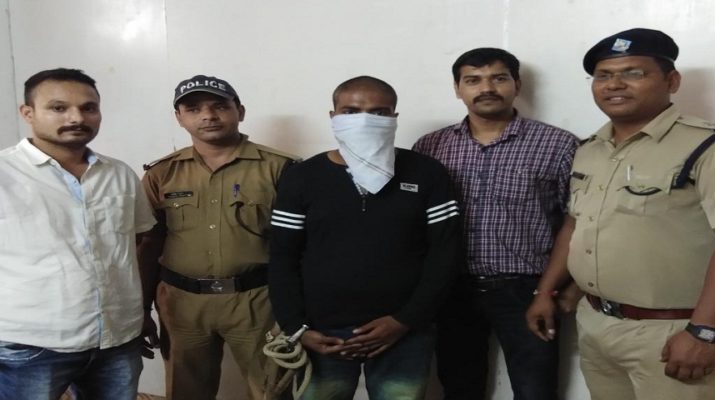 हल्द्वानी में गला घोटकर हत्या करने वाला गिरफ्तार 1 हल्द्वानी में गला घोटकर हत्या करने वाला गिरफ्तार 1 Hello Uttarakhand News »