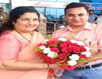 उत्तराखण्ड पहुंची अनुराधा पौड़वाल से फिल्म नीति एवं अन्य विषयों पर हुई चर्चा 4 Hello Uttarakhand News »