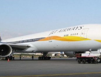 जेट एयरवेज के क्रू मेंबर्स की बड़ी लापरवाही, यात्रियों के कान-नाक से निकला खून 4 Hello Uttarakhand News »