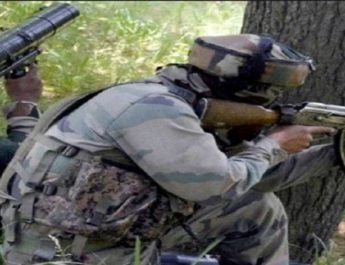 जम्मू-कश्मीर में आतंकी और सुरक्षाबलों के बीच मुठभेड़, एक आतंकी ढेर, एक जवान भी शहीद 3 Hello Uttarakhand News »