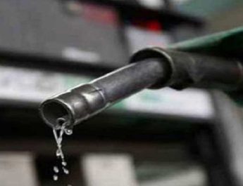 नहीं मिल रही तेल की बढ़ती कीमतों से राहत, एक बार फिर बढ़े पेट्रोल-डीजल के दाम 3 Hello Uttarakhand News »