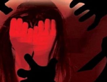 जम्मू-कश्मीर में 9 साल की मासूम के साथ गैंगरेप, सौतेली मां, सौतेला भाई समेत पांच गिरफ्तार 3 Hello Uttarakhand News »