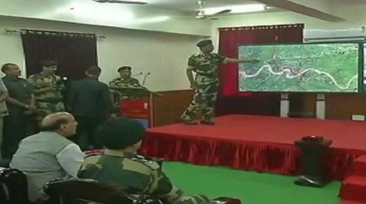 केंद्रीय गृहमंत्री ने ‘स्मार्ट फेंसिंग’ का किया उद्घाटन, घुसपैठ को रोकने में कारगर साबित 1 Hello Uttarakhand News »