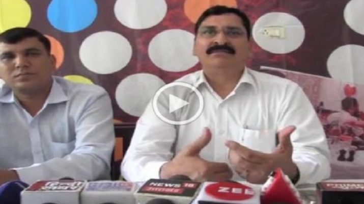 प्रतिभाओं के लिए किया गया सम्मान समारोह 1 प्रतिभाओं के लिए किया गया सम्मान समारोह 1 Hello Uttarakhand News »