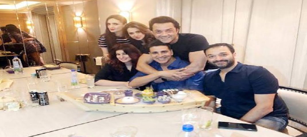 51 के हुए खिलाड़ी, जानिए राजीव से अक्षय बनने तक का सफर 2 51 के हुए खिलाड़ी, जानिए राजीव से अक्षय बनने तक का सफर 2 Hello Uttarakhand News »