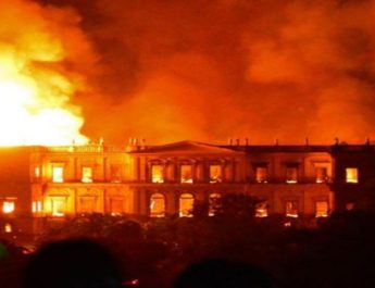 आग में जलकर खाख हो गया 200 साल पुराना इतिहास 3 Hello Uttarakhand News »