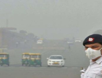 पराली के धुंए से दिल्ली में खतरनाक स्तर पर पहुंचने लगा प्रदूषण 3 Hello Uttarakhand News »