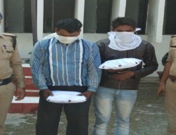 नशीले पदार्थ की बड़ी खेप के साथ दो तस्कर गिरफ्तार 4 Hello Uttarakhand News »