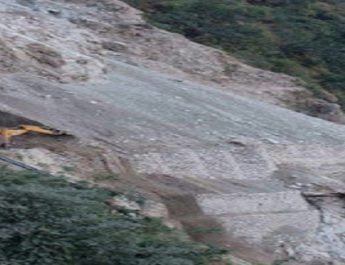 उत्तरकाशी-देहरादून मार्ग बार-बार बाधित होने से यात्री परेशान 4 Hello Uttarakhand News »