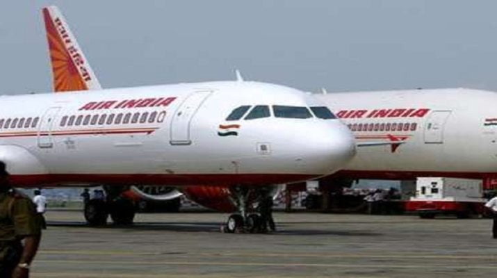 फ्लाइट से नीचे गिरी एयर इंडिया की क्रू मेंबर, गंभीर रूप से घायल 1 फ्लाइट से नीचे गिरी एयर इंडिया की क्रू मेंबर, गंभीर रूप से घायल 1 Hello Uttarakhand News »