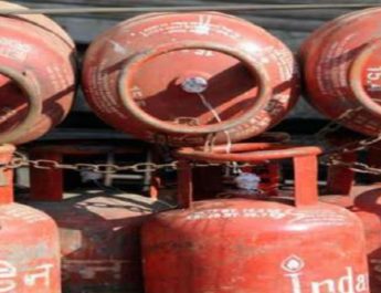 महंगाई ने तोड़ी कमर, तेल की कीमतों के बाद अब गैस के दाम भी बढ़े 3 Hello Uttarakhand News »