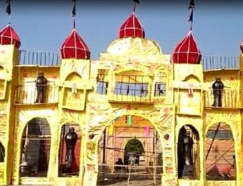 इस बार परेड ग्राउंड में आयोजित दशहरा में मुख्य आकर्षण तीन मंजिला सोने की लंका, पुतले भी पहले से लम्बे 7 Hello Uttarakhand News »