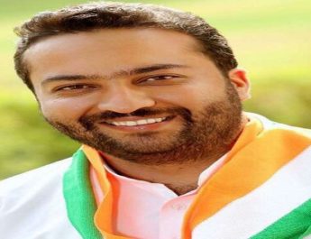 आरोपों से घिरे एनएसयूआई के राष्ट्रीय अध्यक्ष ने दिया इस्तीफा 4 Hello Uttarakhand News »