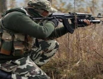 'दूरदर्शन' की टीम पर नक्सली हमला, 1 कैमरामैन की मौत, 2 जवान शहीद 5 Hello Uttarakhand News »