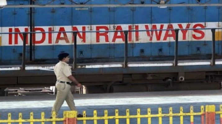 90 लाख के टिकट बरामद, रेलवे का सबसे बड़ा दलाल गिरफ्तार 1 Hello Uttarakhand News »