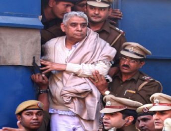 स्वयंभू संत रामपाल समेत 15 दोषियों को भी उम्रकैद 4 Hello Uttarakhand News »