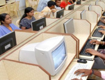 देश में बेरोजगारी दर 20 वर्षों में सबसे ज्यादा, सरकार के रोजगार सृजन के दावों पर भी उठे गंभीर सवाल 4 Hello Uttarakhand News »