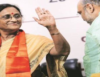 यूपी की कैबिनेट मंत्री रीता बहुगुणा जोशी के खिलाफ गैर जमानती वारंट जारी 3 Hello Uttarakhand News »