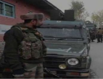 पुलवामा में आतंकियों और सुरक्षाबलों के बीच मुठभेड़, एक आतंकी ढेर 3 Hello Uttarakhand News »