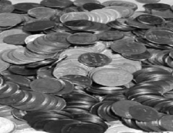 नामांकन शुल्क के रूप में रिटर्निंग आॅफिसर को थमा दिए एक रुपये के 10,000 सिक्के 4 Hello Uttarakhand News »