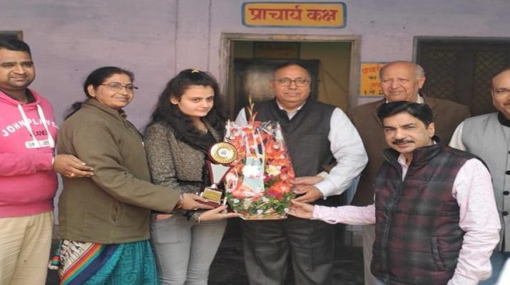 गोल्ड मैडल प्राप्त कर पल्लवी शर्मा ने कराया गौरवान्वित 1 Hello Uttarakhand News »