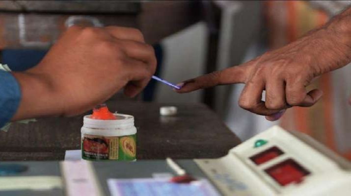 मध्यप्रदेश की 230 और मिजोरम की 40 विधानसभा सीटों के लिए आज मतदान जारी 1 मध्यप्रदेश की 230 और मिजोरम की 40 विधानसभा सीटों के लिए आज मतदान जारी 1 Hello Uttarakhand News »