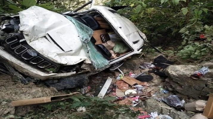 पिथौरागढ़ में वाहन खाई में गिरा, चालक समेत दो की मौत, दो अन्य घायल 1 Hello Uttarakhand News »