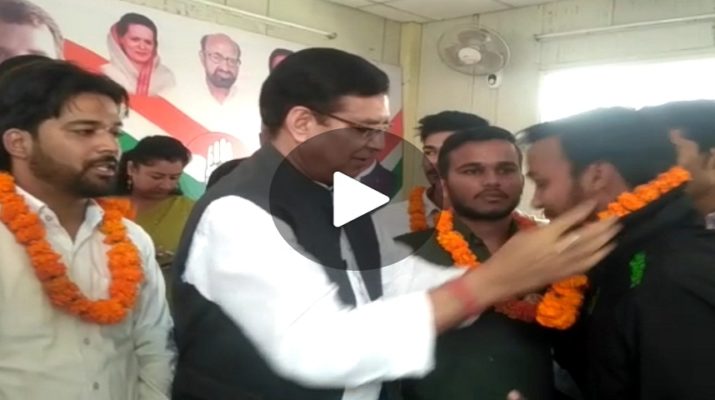 निकाय चुनाव के मद्देनजर लोगों को पार्टी से जोड़ने का काम तेज, प्रीतम सिंह ने किया नए सदस्यों का स्वागत 1 Hello Uttarakhand News »