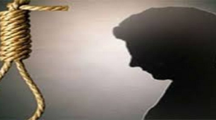 ओ.एन.जी.सी. के A.E. ने पंखे से लटक कर दी जान...... 1 Hello Uttarakhand News »