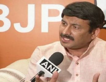 धक्कामुक्की के आरोप में बीजेपी सांसद ने अमानतुल्लाह के खिलाफ दर्ज कराई शिकायत 2 Hello Uttarakhand News »