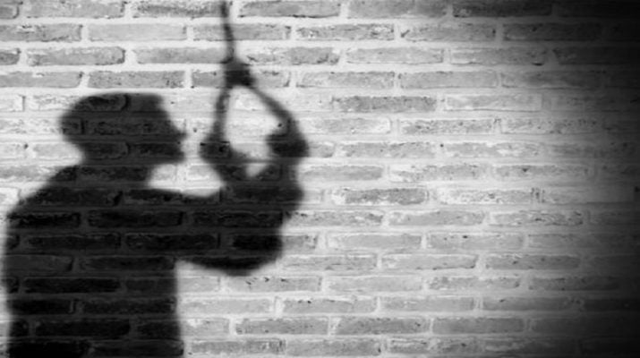 संदिग्ध परिस्थितियों में युवक ने लगाई फांसी, मौत 1 Hello Uttarakhand News »