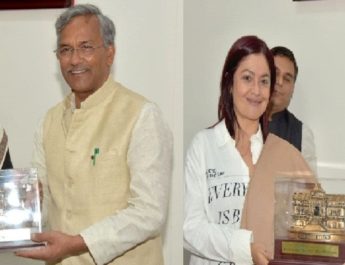 महेश भट् फिल्म 'सड़क-2' की शूटिंग के लिए नए स्थानों की तलाश में पहुंचे उत्तराखण्ड 4 Hello Uttarakhand News »