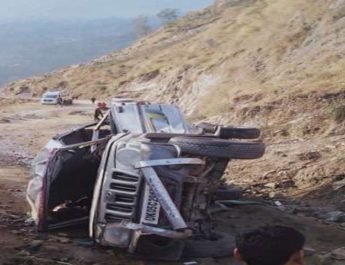 पिथौरागढ़ में बरातियों से भरा वाहन दुर्घटनाग्रस्त, दो की मौत, सात घायल 2 Hello Uttarakhand News »