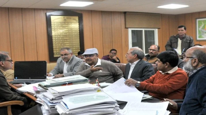 व्यय वित्त समिति की बैठक में विभिन्न विभागों द्वारा प्रस्तुत 09 प्रस्तावों में से कुल 05 स्वीकृत 1 Hello Uttarakhand News »