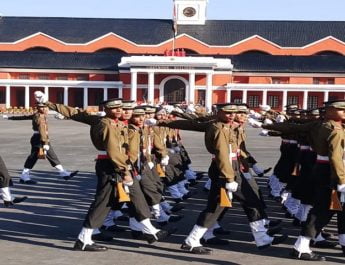 आईएमए देहरादून: सेना का हिस्सा बने 347 जांबाज, उपसेना प्रमुख ने ली परेड की सलामी 4 Hello Uttarakhand News »