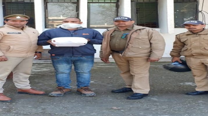 चैकिंग अभियान के दौरान पुलिस ने अवैध चरस के साथ युवक को किया गिरफ्तार 1 Hello Uttarakhand News »
