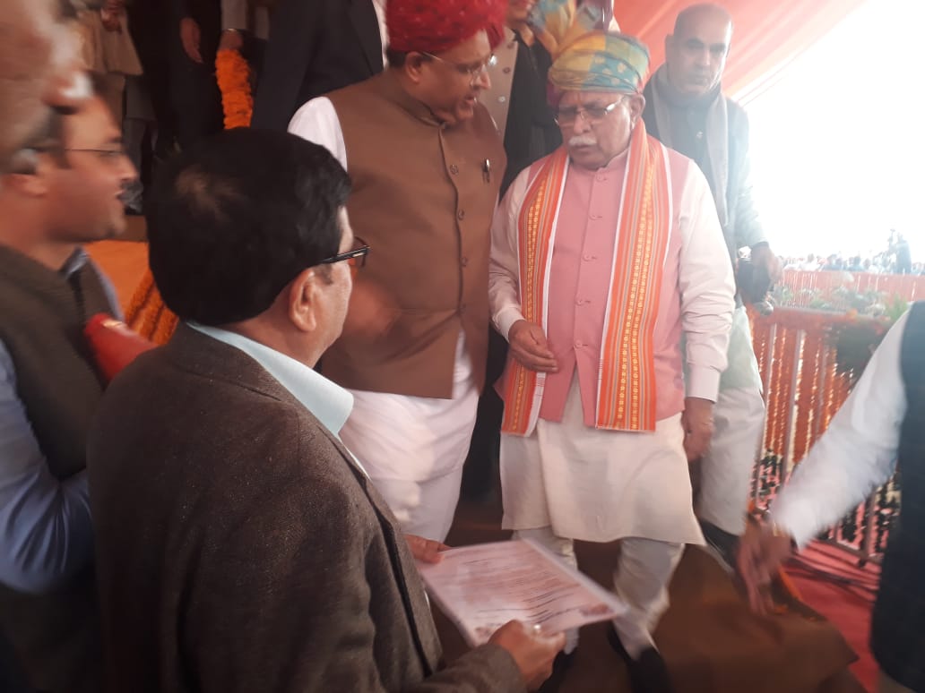 Displaced Kashmiri Pandits on Sunday urged Prime Minister Narendra Modi to investigate reasons of their exodus from their homes 2 Hello Uttarakhand News »