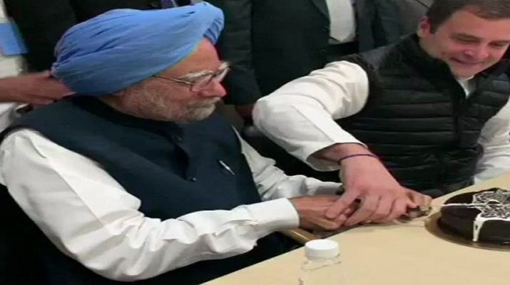 मनमोहन सिंह-राहुल गांधी ने केक काटकर मनाया कांग्रेस का 134वां स्थापना दिवस 1 Hello Uttarakhand News »