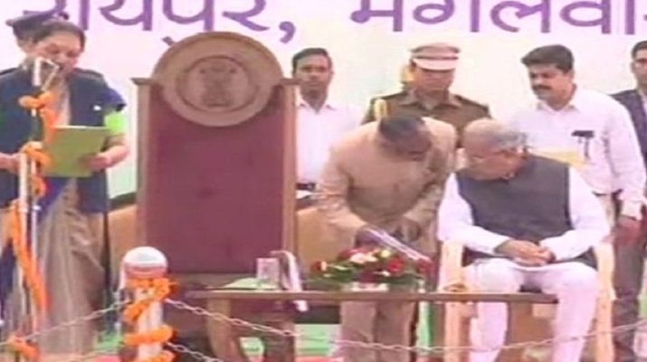 छत्तीसगढ़: भूपेश बघेल की कैबिनेट में 9 मंत्रियों ने ली शपथ 1 Hello Uttarakhand News »