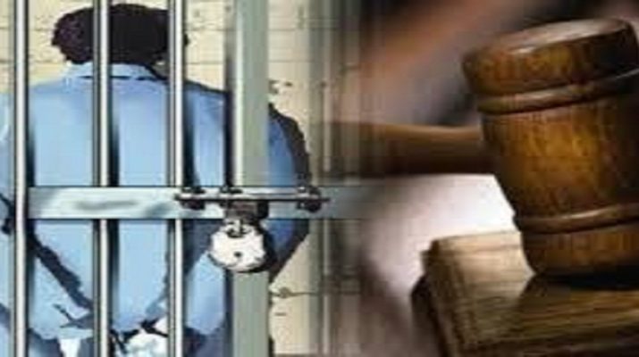 नशे के खिलाफ दून पुलिस का अभियान जारी, नशीले कैप्सूल की खेप के साथ अभियुक्त गिरफ्तार 1 नशे के खिलाफ दून पुलिस का अभियान जारी, नशीले कैप्सूल की खेप के साथ अभियुक्त गिरफ्तार 1 Hello Uttarakhand News »