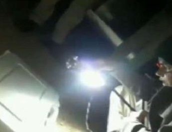 सड़क पर पड़ी मिली ईवीएम मशीन, दो अधिकारी निलंबित 3 Hello Uttarakhand News »