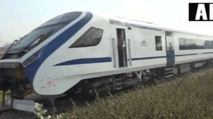 T-18 ट्रेन के दूसरे ट्रायल ने स्पीड में बनाया नया रिकॉर्ड, 180 किमी की रफ्तार से दौड़ी 1 Hello Uttarakhand News »