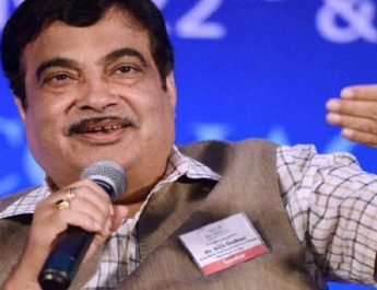 कार्यक्रम के दौरान मंच पर बेहोश हुए केंद्रीय मंत्री नितिन गडकरी, अस्पताल में भर्ती 4 Hello Uttarakhand News »